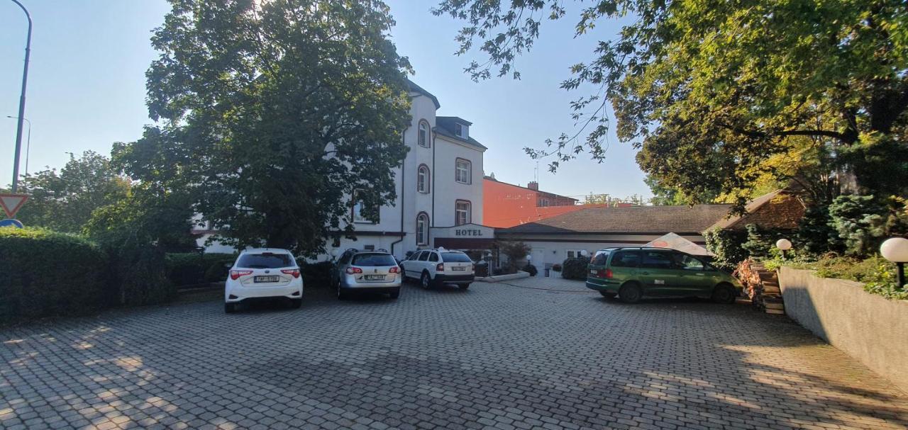 Hotel Jerabek Prague Luaran gambar