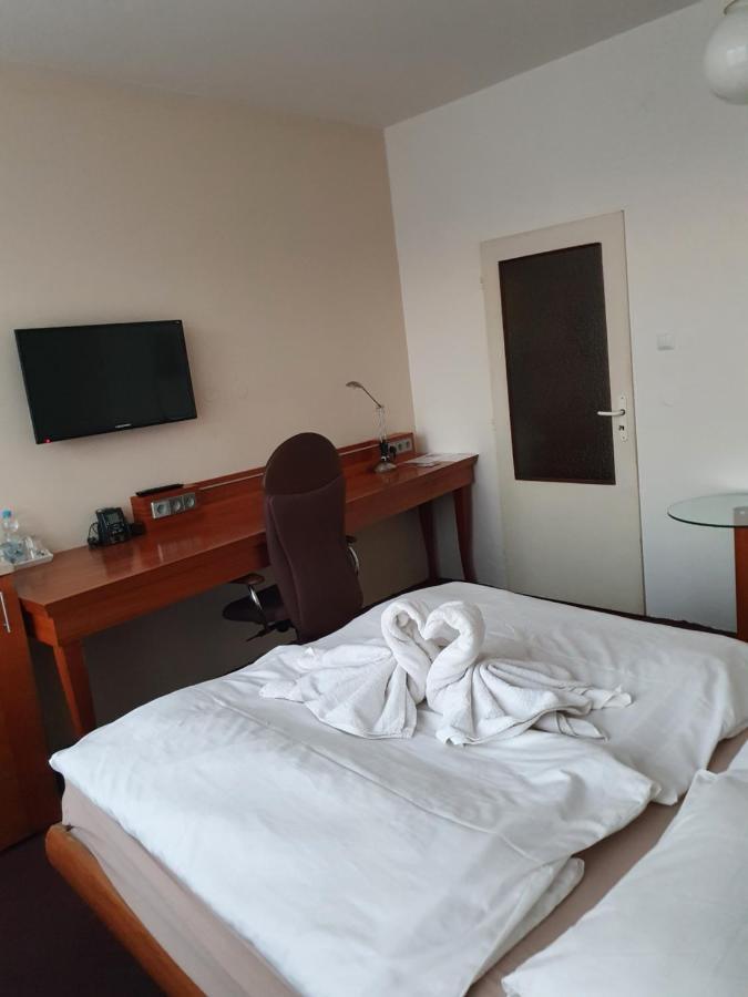 Hotel Jerabek Prague Luaran gambar