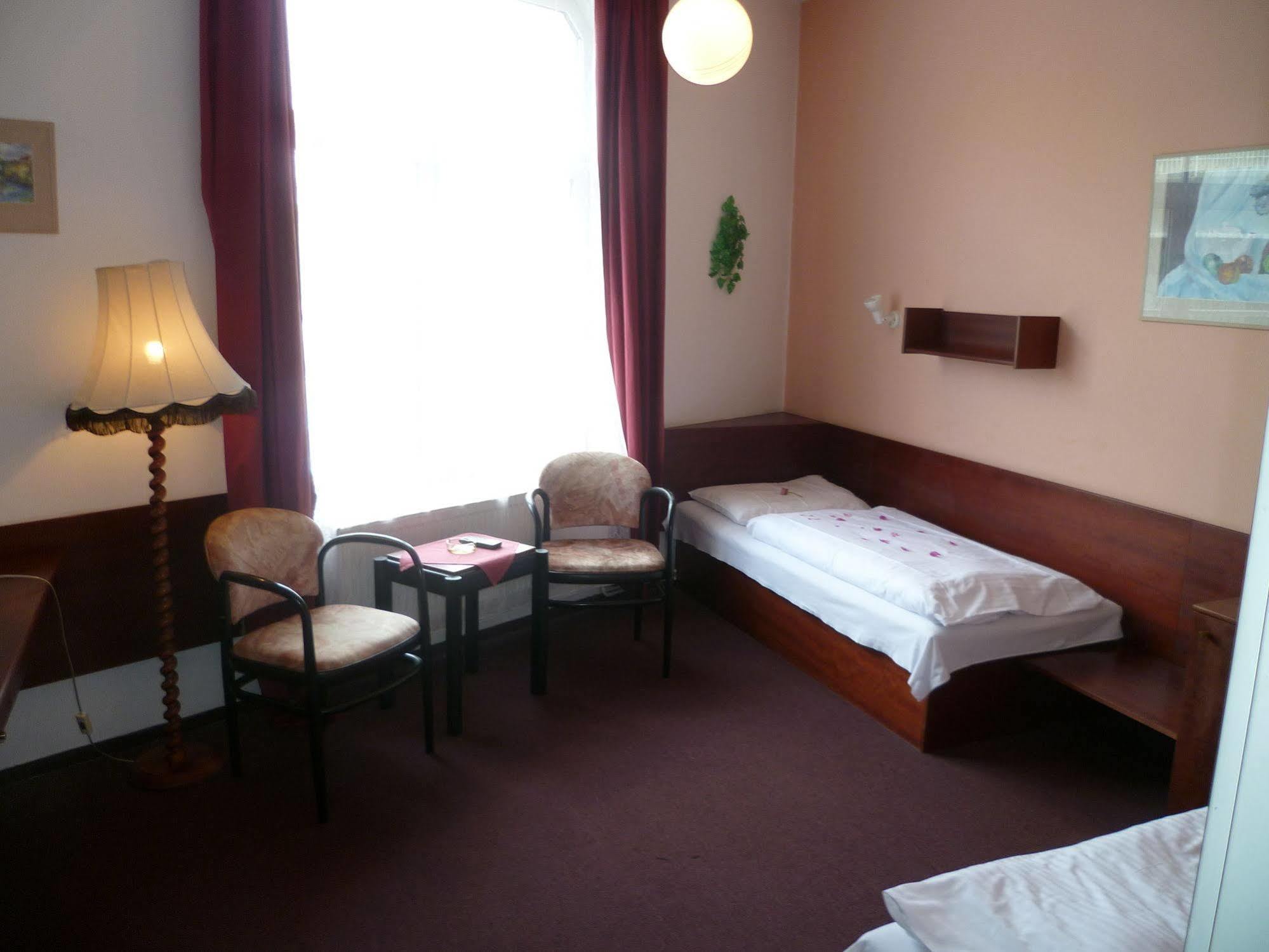 Hotel Jerabek Prague Luaran gambar
